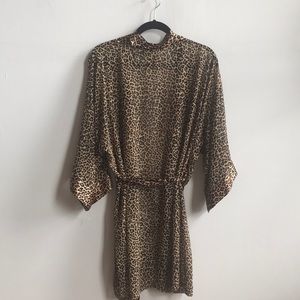 DONATING SOON Boutique leopard robe